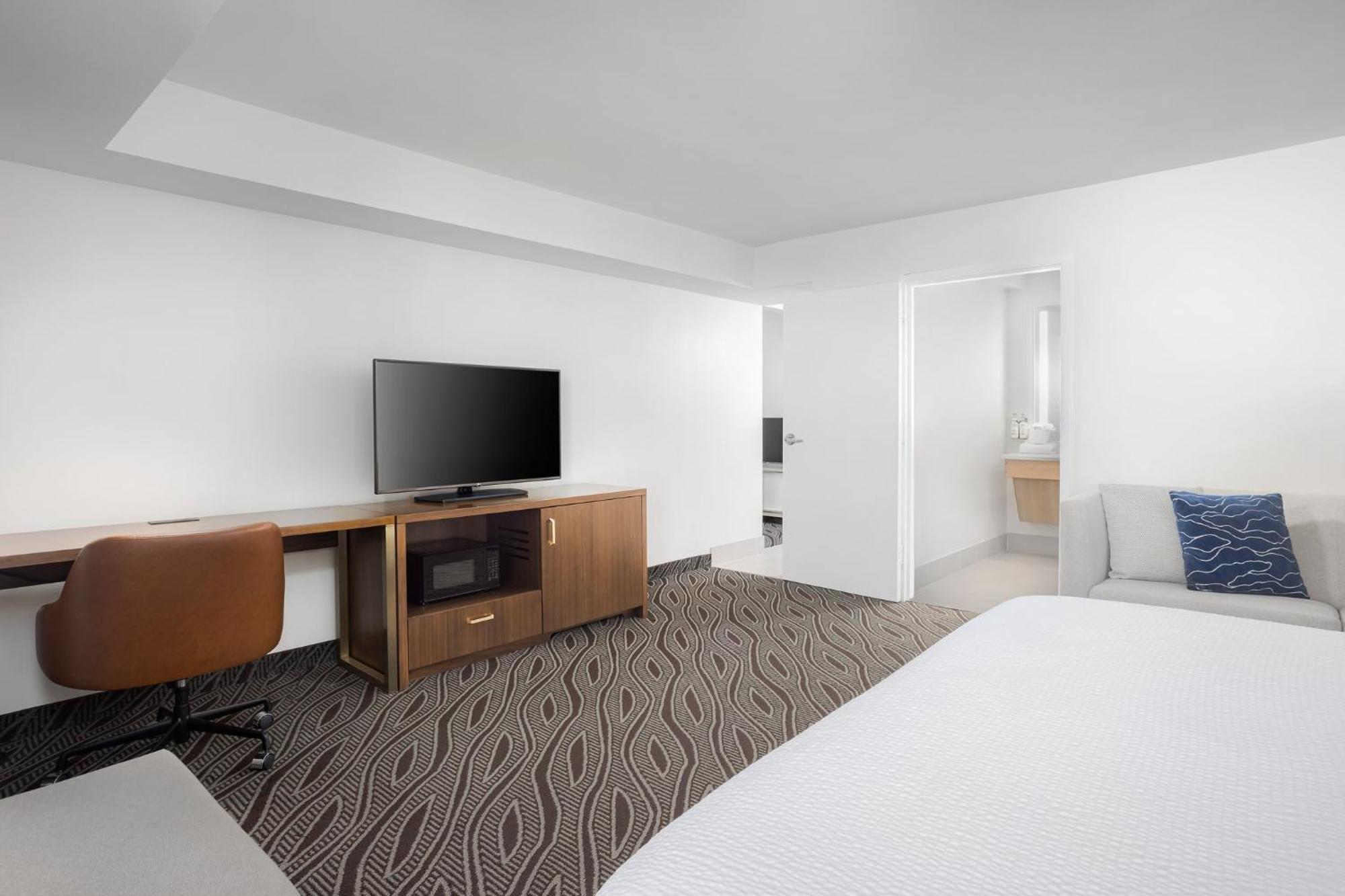 Holiday Inn Resort Oceanfront At Surfside Beach By Ihg Bagian luar foto