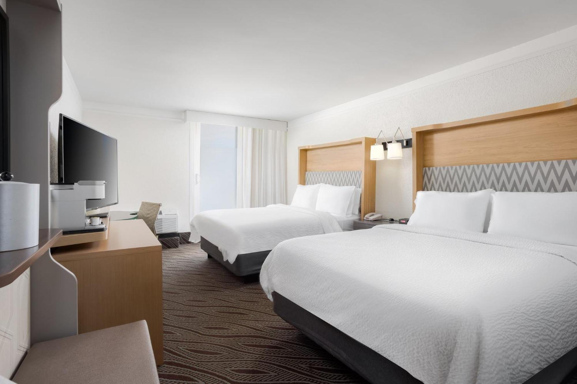Holiday Inn Resort Oceanfront At Surfside Beach By Ihg Bagian luar foto